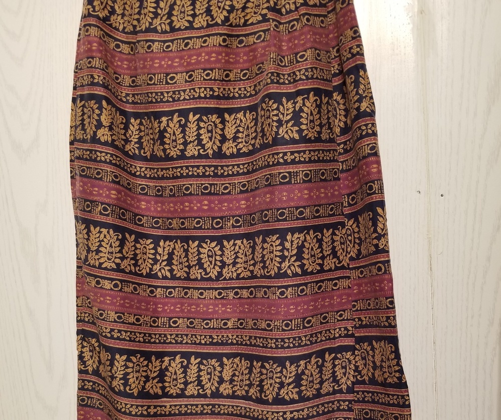 NWOT Navy, beige skirt, 100% silk, FREE matching t